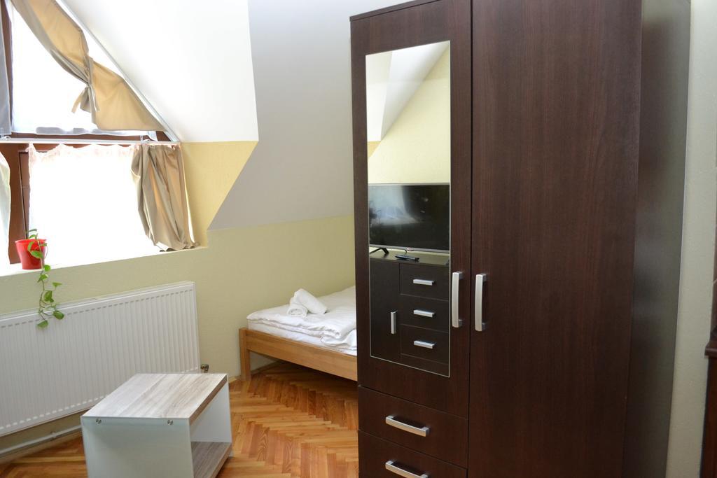 Ezuestfenyo Hotel Telkibánya Εξωτερικό φωτογραφία