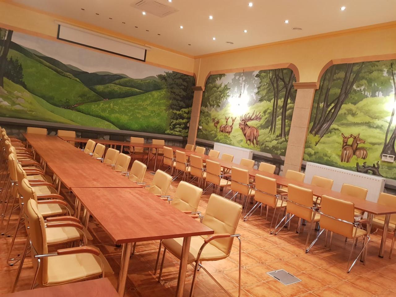 Ezuestfenyo Hotel Telkibánya Εξωτερικό φωτογραφία